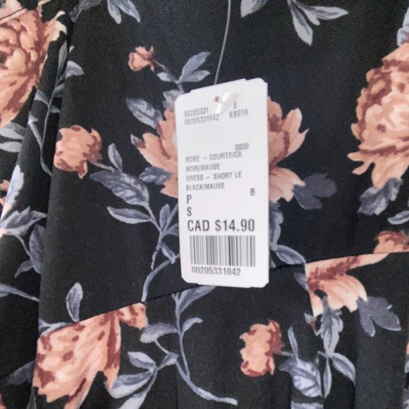 [NWT] Floral Dress - Picture 6 of 7